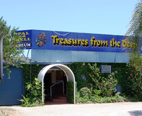 Treasures from the Deep - Opal and Shell Museum - Accommodation NT